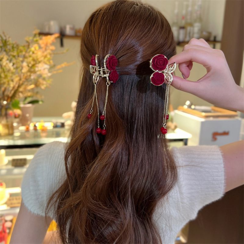 【A1014】 A delicate little hairpin for roses