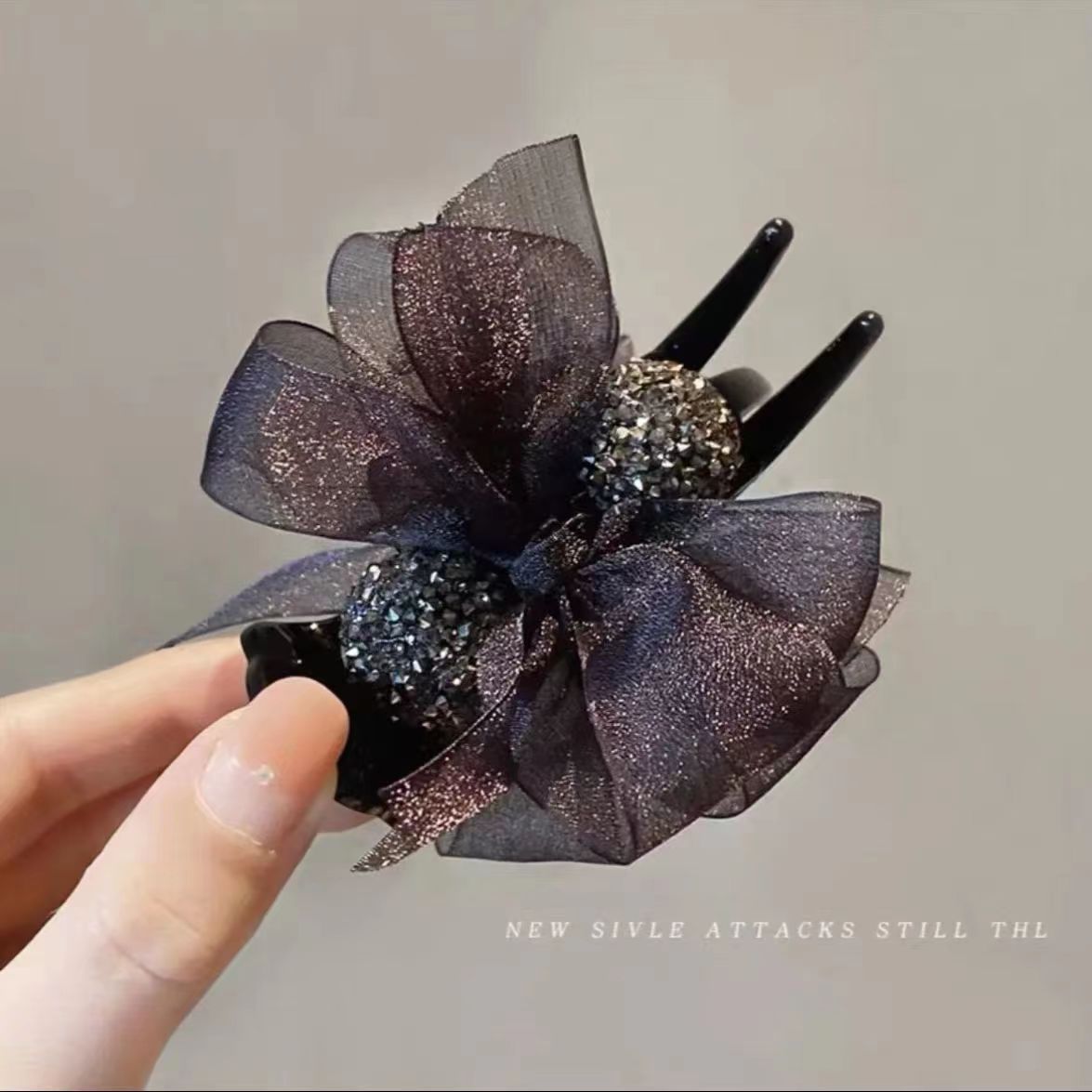 【A1021】Ball hair butterfly duck mouth hair clip