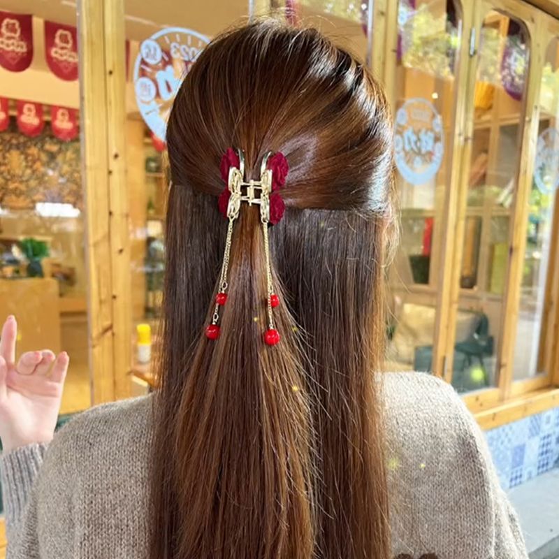 【A1014】 A delicate little hairpin for roses